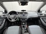 Hyundai i20 1.2 HP i-Motion Premium Glazen schuif-kanteldak / Dealer onderhouden / Vierseizoensbanden / Climate Control / Cruise Control / Licht en Regensensor/  Pakeersensoren voor + achter