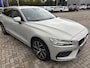 Volvo V60 2.0 T5 Momentum | Cruise control | Extra getint glas | Elektr. bedienbare achterklep | Navigatie | Mistlampen | Trekhaak | 18" lichtmetalen velgen | Noodreservewiel |