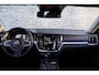 Volvo V60 2.0 T5 Momentum | Cruise control | Extra getint glas | Elektr. bedienbare achterklep | Navigatie | Mistlampen | Trekhaak | 18" lichtmetalen velgen | Noodreservewiel |