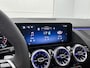 Mercedes-Benz B-klasse 250 e Business Solution AMG | Nightpakket | Trekhaak | GUARD 360 ° Vehicle protection Plus | Panoramaschuifdak | Smartphone Integratie | MULTIBEAM LED | Stoelverwarming voor |