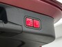 Mercedes-Benz B-klasse 250 e Business Solution AMG | Nightpakket | Trekhaak | GUARD 360 ° Vehicle protection Plus | Panoramaschuifdak | Smartphone Integratie | MULTIBEAM LED | Stoelverwarming voor |