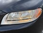 Volvo V70 2.5T Momentum | 12 mnd BOVAG GARANTIE | Nederlandse auto | Stoelverwarming | Trekhaak | Leder | elektrisch bedienbare achterklep | 6 CD wisselaar |