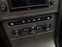 Volkswagen Golf 1.0 TSI Connected Sport (NAVI,LED,CAMERA,GROOT SCHERM,SPORTSTOELEN,PDC,GETINT,TREKHAAK,NETTESTAAT)