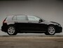Volkswagen Golf 1.0 TSI Connected Sport (NAVI,LED,CAMERA,GROOT SCHERM,SPORTSTOELEN,PDC,GETINT,TREKHAAK,NETTESTAAT)