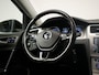 Volkswagen Golf 1.0 TSI Connected Sport (NAVI,LED,CAMERA,GROOT SCHERM,SPORTSTOELEN,PDC,GETINT,TREKHAAK,NETTESTAAT)