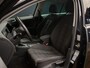 Volkswagen Golf 1.0 TSI Connected Sport (NAVI,LED,CAMERA,GROOT SCHERM,SPORTSTOELEN,PDC,GETINT,TREKHAAK,NETTESTAAT)