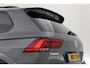 Volkswagen Tiguan 2.0 TDI 4Motion R-Line DSG | Trekhaak | HUD |  Adapt. Cruise | CarPlay | Navi | Stoelverw.
