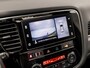 Mitsubishi Outlander 2.4 PHEV Deluxe 240Pk Automaat (SCHUIFDAK, APPLE CARPLAY, NAVIGATIE, LEDER, STUUR/STOELVERWARMING, ELEK SPORTSTOELEN, 360 CAMERA, ADAPTIVE CRUISE, TREKHAAK, ZWART HEMEL, NIEUWSTAAT)
