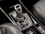 Mitsubishi Outlander 2.4 PHEV Deluxe 240Pk Automaat (SCHUIFDAK, APPLE CARPLAY, NAVIGATIE, LEDER, STUUR/STOELVERWARMING, ELEK SPORTSTOELEN, 360 CAMERA, ADAPTIVE CRUISE, TREKHAAK, ZWART HEMEL, NIEUWSTAAT)