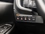 Mitsubishi Outlander 2.4 PHEV Deluxe 240Pk Automaat (SCHUIFDAK, APPLE CARPLAY, NAVIGATIE, LEDER, STUUR/STOELVERWARMING, ELEK SPORTSTOELEN, 360 CAMERA, ADAPTIVE CRUISE, TREKHAAK, ZWART HEMEL, NIEUWSTAAT)