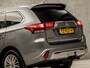 Mitsubishi Outlander 2.4 PHEV Deluxe 240Pk Automaat (SCHUIFDAK, APPLE CARPLAY, NAVIGATIE, LEDER, STUUR/STOELVERWARMING, ELEK SPORTSTOELEN, 360 CAMERA, ADAPTIVE CRUISE, TREKHAAK, ZWART HEMEL, NIEUWSTAAT)