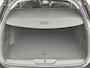 Peugeot 308 SW 1.2 Hybrid 136 e-DCS6 Style Automaat / Fabrieksgarantie tot 3-4-2027 / Apple Carplay Android Auto / Keyless Entry/Start / Adaptief cruise control / Climate control / Navigatie / Lichtmetalen wielen 16“ /