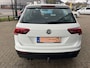 Volkswagen Tiguan 2.0 TSI 4Motion Highline Automaat AWD Clima,Cruise,Navi,Trekhaak,PdcV+A,Bluetooth,Isofix,Camera,2500kgTrekgewich