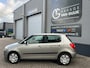 Skoda Fabia 1.2-12V 69PK Comfort 5 deuren Airco,Radio/CdSpeler,Isofix,ElektrischeRuiten,ContinentalBanden,CruiseControlDoetHetNiet