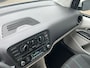 SEAT Mii 1.0 60PK 3 deuren Airco,Isofix,Radio/CdSpeler,LichtmetalenVelgen,GoedeBanden,NieuweAPK,Stuurbekrachtiging,ElektrischeRuit