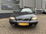 Volvo V70 2.4 T Geartr. C.L. 200PK Automaat,TrekhaakClima,Cruise,Isofix,ElektrRamenV+A,ElektrSpiegels,Radio/Cd-Speler,Multi-Stuur.