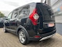 Dacia Lodgy 1.2 TCe 116PK Stepway 7 Persoons Navigatie,CruiseControl,Isofix,Bluetooth,Parkeersensoren,Start/Stop,GetintGlas,Eco,