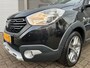 Dacia Lodgy 1.2 TCe 116PK Stepway 7 Persoons Navigatie,CruiseControl,Isofix,Bluetooth,Parkeersensoren,Start/Stop,GetintGlas,Eco,
