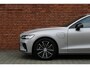 Volvo V60 T6 Plug-in hybrid AWD Plus Dark | Elektrisch inklapbare trekhaak | Elektrisch verstelbare voorstoelen | 360 graden camera | Premium audio by Harman Kardon | Verwarmbare voorruit | Stoel- /stuurwielverwarming | Adaptive cruise control | BLISElektrisch inklapbare trekhaak | Elektrisch verstelbare voorstoelen | 360 graden camera | Premium audio by Harman Kardon | Verwarmbare voorruit | Stoel- /stuurwielverwarming | Adaptive cruise control | BLIS