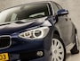 BMW 1-Serie 116i Luxury Automaat (4 CILINDER, LOGISCH NAP, NAVIGATIE, DEALER ONDERHOUDEN, XENON, LEDEREN SPORTSTOELEN, CRUISE, PARKEERSENSOREN, NIEUWSTAAT)