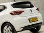 Renault Clio 1.6 E-Tech Hybrid 140 Sport 141Pk Automaat (APPLE CARPLAY, DIGITAL COCKPIT, GROOT NAVI, CAMERA, GETINT GLAS, SPORTSTOELEN, LED KOPLAMPEN, CRUISE, LANE ASSIST, NIEUWE APK, NIEUWSTAAT)