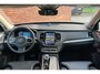 Volvo XC90 T8 Plug-in hybrid AWD Ultra Dark | Verwarmde, Geventileerde en Masserende Voorstoelen | Luchtvering | Panoramisch Schuif-/Kanteldak | Semi-Elektrische Trekhaak | 360º Camera | Gelamineerd en Getint Glas Achter| Bowers & Wilkins |