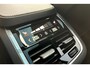 Volvo XC90 T8 Plug-in hybrid AWD Ultra Dark | Verwarmde, Geventileerde en Masserende Voorstoelen | Luchtvering | Panoramisch Schuif-/Kanteldak | Semi-Elektrische Trekhaak | 360º Camera | Gelamineerd en Getint Glas Achter| Bowers & Wilkins |