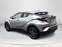 Toyota C-HR 1.8 Hybrid Executive **NAVIGATIE/ DODEHOEK DETECTIE/ STOEL EN STUURWIELVERWARMING/ GARANTIE**