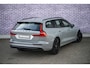 Volvo V60 2.0 B3 Essential Edition | Sport Pack | 19" Black Edition Velgen | Leder | Adaptieve Cruise Control | Stoelverwarming | Park Assist |