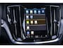 Volvo V60 2.0 B3 Essential Edition | Sport Pack | 19" Black Edition Velgen | Leder | Adaptieve Cruise Control | Stoelverwarming | Park Assist |