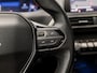 Peugeot 5008 1.2 PureTech GT-Line Luxe 7 Persoons (PANORAMADAK, APPLE CARPLAY, NAPPA LEDER, MEMORY SEATS, STOELVERWARMING, SPORTSTOELEN, 360 CAMERA, KEYLESS, LED KOPLAMPEN, MASSAGE, NIEUWSTAAT)