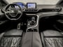 Peugeot 5008 1.2 PureTech GT-Line Luxe 7 Persoons (PANORAMADAK, APPLE CARPLAY, NAPPA LEDER, MEMORY SEATS, STOELVERWARMING, SPORTSTOELEN, 360 CAMERA, KEYLESS, LED KOPLAMPEN, MASSAGE, NIEUWSTAAT)
