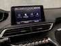 Peugeot 5008 1.2 PureTech GT-Line Luxe 7 Persoons (PANORAMADAK, APPLE CARPLAY, NAPPA LEDER, MEMORY SEATS, STOELVERWARMING, SPORTSTOELEN, 360 CAMERA, KEYLESS, LED KOPLAMPEN, MASSAGE, NIEUWSTAAT)