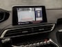 Peugeot 5008 1.2 PureTech GT-Line Luxe 7 Persoons (PANORAMADAK, APPLE CARPLAY, NAPPA LEDER, MEMORY SEATS, STOELVERWARMING, SPORTSTOELEN, 360 CAMERA, KEYLESS, LED KOPLAMPEN, MASSAGE, NIEUWSTAAT)