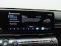 Hyundai Kona Electric 64,8 kWh Pure Edition | Navigatie | Parkeer Sensoren |