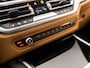 BMW 3-Serie 330e Sportline 293Pk Automaat (APPLE CARPLAY, GROOT NAVI, ZWART HEMEL, COGNAC LEDER, CAMERA, STOELVERWARMING, SPORTSTOELEN, GETINT GLAS, SFEERVERLICHTING, NIEUWSTAAT)