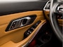 BMW 3-Serie 330e Sportline 293Pk Automaat (APPLE CARPLAY, GROOT NAVI, ZWART HEMEL, COGNAC LEDER, CAMERA, STOELVERWARMING, SPORTSTOELEN, GETINT GLAS, SFEERVERLICHTING, NIEUWSTAAT)