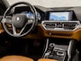 BMW 3-Serie 330e Sportline 293Pk Automaat (APPLE CARPLAY, GROOT NAVI, ZWART HEMEL, COGNAC LEDER, CAMERA, STOELVERWARMING, SPORTSTOELEN, GETINT GLAS, SFEERVERLICHTING, NIEUWSTAAT)