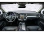 Volvo V60 2.0 B3 Essential Edition | Sport Pack | 19" Black Edition Velgen | Leder | Adaptieve Cruise Control | Stoelverwarming | Park Assist |