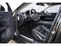 Volvo V60 2.0 B3 Essential Edition | Sport Pack | 19" Black Edition Velgen | Leder | Adaptieve Cruise Control | Stoelverwarming | Park Assist |