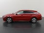 Mercedes-Benz CLA Shooting Brake 250 e Business Solution Luxury Limited | Trekhaak | Achteruitrijcamera | Stoelverwarming | Dodehoekassist | Sfeerverlichting | Donkere hemelbekleding |