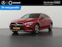 Mercedes-Benz CLA Shooting Brake 250 e Business Solution Luxury Limited | Trekhaak | Achteruitrijcamera | Stoelverwarming | Dodehoekassist | Sfeerverlichting | Donkere hemelbekleding |