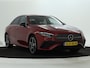 Mercedes-Benz A-klasse 250 e AMG Nightpakket | Distronic | Keyless Go | Augmented Reality | Sfeerverlichting | Parkeerpakket met Camera | Inclusief 24 maanden Mercedes-Benz Certified garantie voor Europa.
