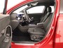 Mercedes-Benz A-klasse 250 e AMG Nightpakket | Distronic | Keyless Go | Augmented Reality | Sfeerverlichting | Parkeerpakket met Camera | Inclusief 24 maanden Mercedes-Benz Certified garantie voor Europa.