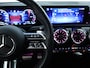 Mercedes-Benz A-klasse 250 e AMG Nightpakket | Distronic | Keyless Go | Augmented Reality | Sfeerverlichting | Parkeerpakket met Camera | Inclusief 24 maanden Mercedes-Benz Certified garantie voor Europa.