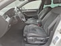 Volkswagen Passat Variant 1.4 TSI DSG6 GTE Business Automaat / Trekgewicht 1600 kg / Stoelverwarming / Apple Carplay Android auto / Stoelverwarming / Achteruitrijcamera / Elektrische achterklep / Adaptief CC /