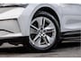 Skoda Enyaq iV 80 Trekhaak/ Stuurverwarming/ Half leer/ Navigatie/ Carplay/ Camera