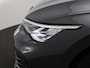Volkswagen Golf 1.0 TSI Life | Adaptive Cruise Control | Multimedia Pakket Plus | DAB ontvanger | Koplampverlichting LED | Apple Carplay/Android Auto | Volledig Digitaal Instrumentenpaneel |
