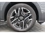 Peugeot 5008 1.2 HYBRID 136PK 7-ZITS GT AUTOMAAT / NAVI / LEDER / CLIMA / FULL-LED / 19" LMV / KEYLESS / PANO. DAK  / 360° CAMERA / AFN. TREKHAAK / ADAPT. CRUISECONTROL / WINTERPAKKET / NIEUWSTAAT !!
