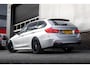 BMW 3-Serie Touring 330i 252 pk Centennial High Executive M-Sportpakket / NL-Auto/ Pano-Dak/ Keyless/ Head-Up/ 360-Camera/ Sport-Stoelen/ Stoel.Verw/ Led-Xenon/ 19'' LMV